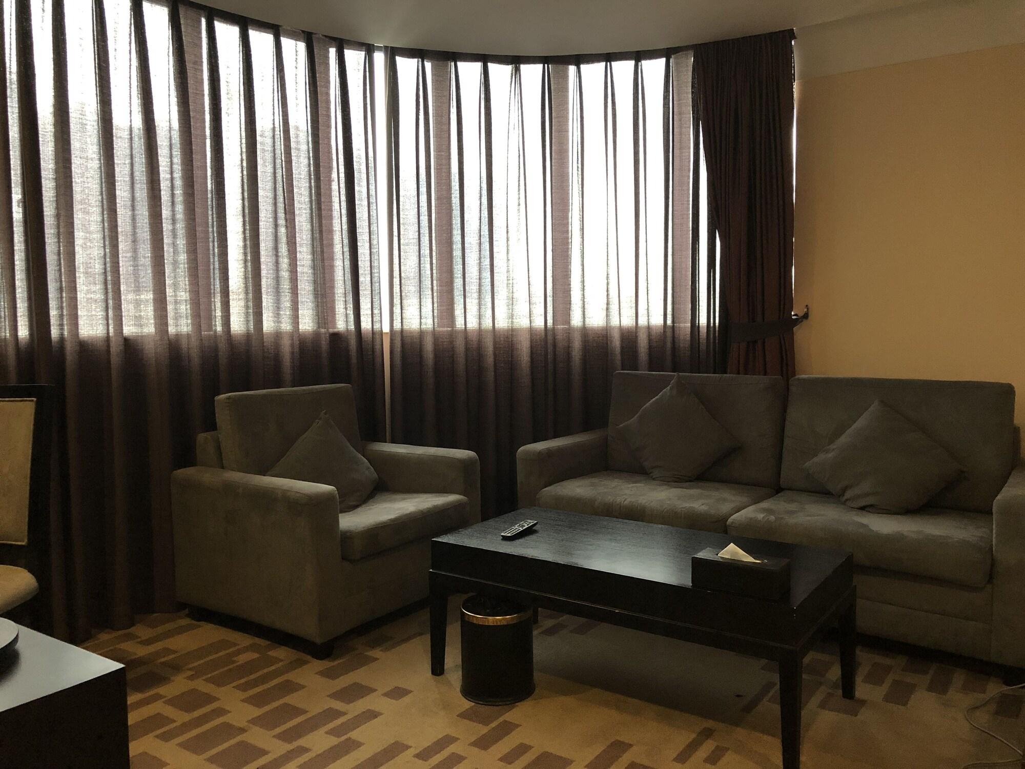 Henry Business Hotel Guangzhou Exteriör bild