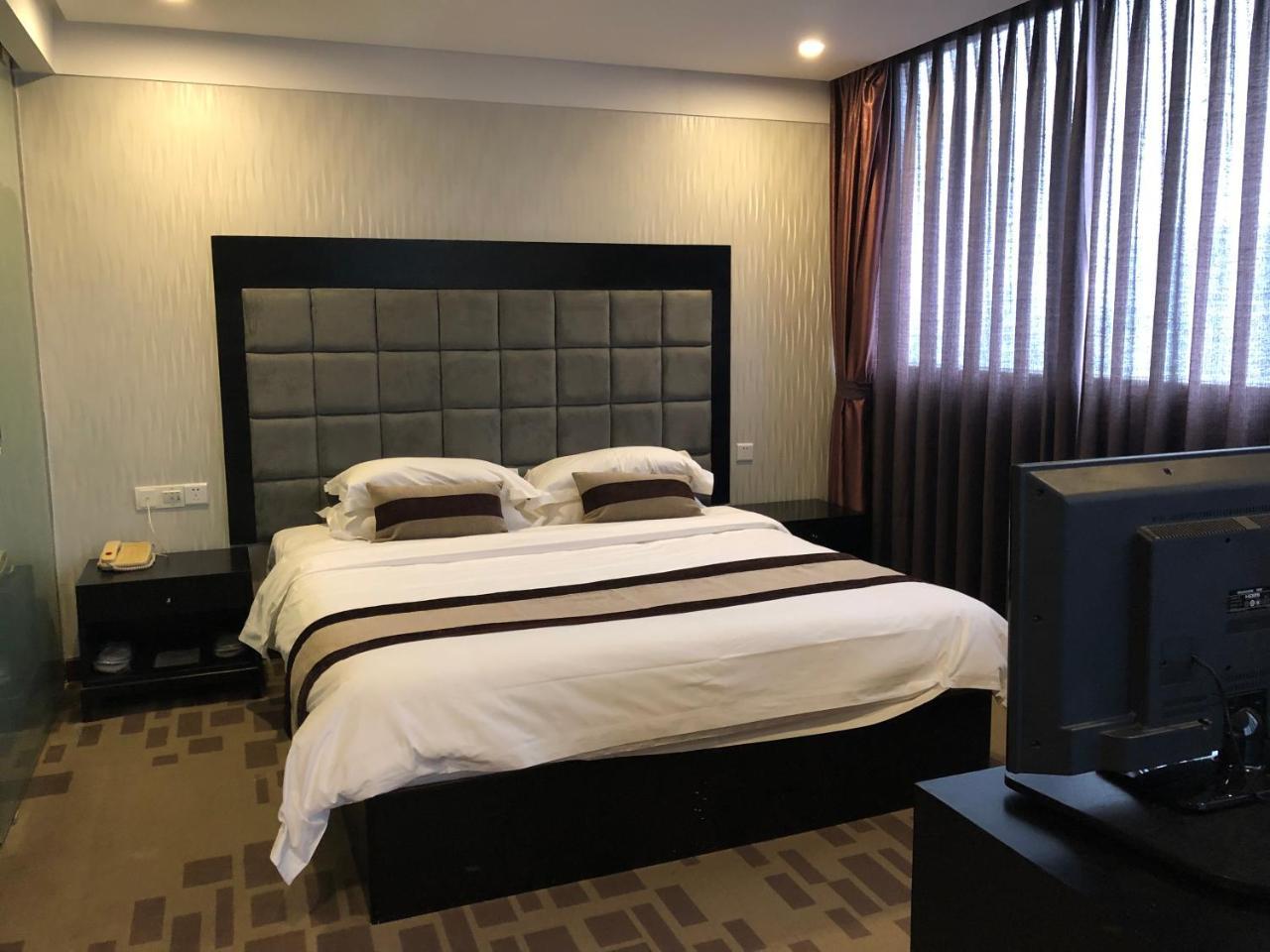 Henry Business Hotel Guangzhou Exteriör bild